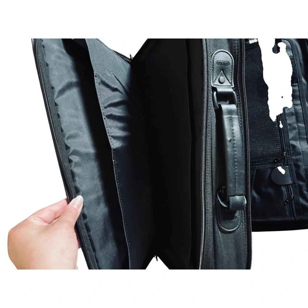 Dell Laptop Messenger Bag Unisex Large Black Excellent Professional Organizer
